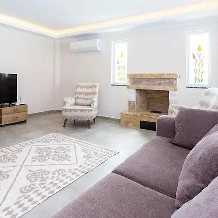 Remarkable 6-bed Zambak Dalyan Βίλα *